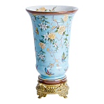 Ваза из голубого фарфора с бронзовыми элементами Blue Garden варинант исполнения - 1 | Loft Concept в Грозном