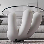 Дизайнерский журнальный стол с круглой прозрачной столешницей на белом фигурном основании Luqak варинант исполнения - 3 | Loft Concept в Грозном