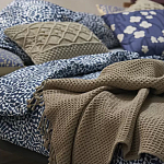 Постельное белье темно-синего цвета с рисунком Blossom Essence Sophie варинант исполнения - 5 | Loft Concept в Грозном