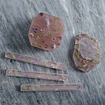 Шкатулка из эпоксидной смолы с цветами розовая Epoxy Resin Square Box Pink варинант исполнения - 4 | Loft Concept в Грозном