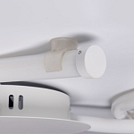 Люстра белого цвета с тремя изогнутыми светодиоидными плафонами Luke Lampco Tracer Lamp варинант исполнения - 7 | Loft Concept в Грозном