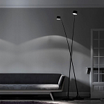 Торшер с изогнутой черной металлической стойкой и цилиндрическим плафоном Davide Groppi варинант исполнения - 6 | Loft Concept в Грозном