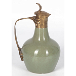 Кувшин зеленого цвета из фарфора с бронзовой крышкой и изогнутой ручкой Eden Garden porcelain and bronze варинант исполнения - 1 | Loft Concept в Грозном
