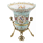 Ваза из голубого фарфора с рисунком птиц и цветов и декоративными элементами Blue Garden варинант исполнения - 1 | Loft Concept в Грозном