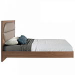 Кровать двуспальная с высоким изголовьем из дерева и подушек из экокожи Modern Look варинант исполнения - 2 | Loft Concept в Грозном