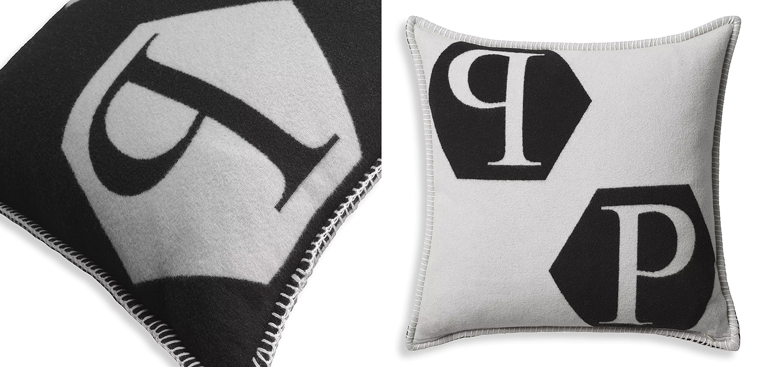 Подушка Philipp Plein Cushion Cashmere PP Logo 65 x 65 Black Подушка Philipp Plein Cushion Cashmere PP Logo 65 x 65 Black - Loft-Concept в Грозном