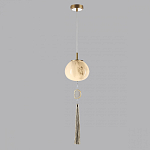 Подвесной светильник с шарообразным плафоном из белого стекла с подвеской из камня и кисточкой Agatelle варинант исполнения - 4 | Loft Concept в Грозном