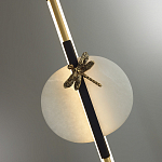 Подвесной светильник с шарообразным плафоном из алебастра и бронзовой декоративной стрекозой Alaris  варинант исполнения - 6 | Loft Concept в Грозном