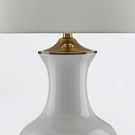 Настольная лампа белого цвета с фарфоровым основанием и латунными акцентами и тканевым абажуром Currey & Company варинант исполнения - 3 | Loft Concept в Грозном