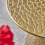 Журнальный столик с конусообразной основой и текстурной поверхностью золотого цвет Ethnic Metal варинант исполнения - 2 | Loft Concept в Грозном