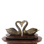 Часы настольные из натурального камня с декором в виде двух лебедей Swans Stone Clock варинант исполнения - 8 | Loft Concept в Грозном