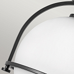 Потолочный светильник с плафоном в форме белого матового шара Hinkley варинант исполнения - 5 | Loft Concept в Грозном