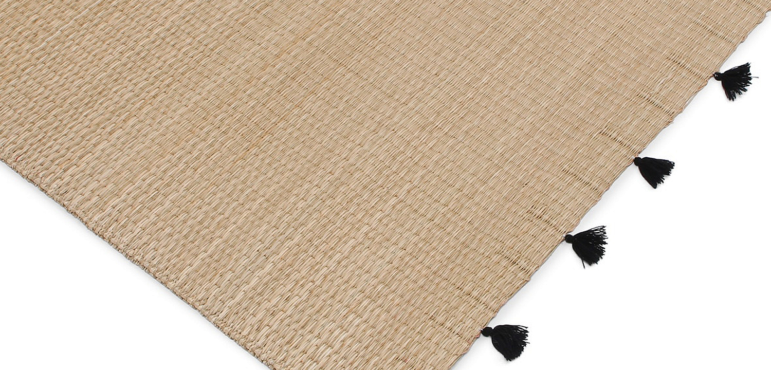 Ковер с помпонами Wicker Carpet Ковер с помпонами Wicker Carpet - Loft-Concept в Грозном