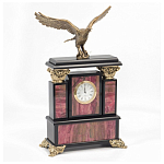 Часы настольные из родонита и бронзы с декором в виде орла Eagle Stone Clock варинант исполнения - 2 | Loft Concept в Грозном