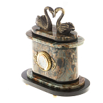 Часы настольные из натурального камня с декором в виде двух лебедей Swans Stone Clock варинант исполнения - 2 | Loft Concept в Грозном