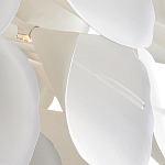 Люстра белая каплевидной формы из цветков лилии White Natural Lines варинант исполнения - 3 | Loft Concept в Грозном