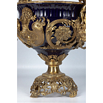 Чаша темно-синего цвета с фигурками ангелов и рельефным декором Eden Garden porcelain and bronze варинант исполнения - 3 | Loft Concept в Грозном