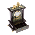 Часы настольные с декором в виде льва из натурального камня Нефрит Lion Stone Clock варинант исполнения - 3 | Loft Concept в Грозном
