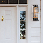 Настенный фонарь цилиндрической формы с рифленым стеклом в золотом каркасе на черном прямоугольном основании Eurofase варинант исполнения - 7 | Loft Concept в Грозном