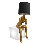 Лампа MANNEQUIN LAMP с абажуром девушка на кресле варинант исполнения - 3 | Loft Concept в Грозном