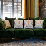 Декоративная подушка светло-зеленая с растительным орнаментом Raffael Floral Green Cushion варинант исполнения - 2 | Loft Concept в Грозном