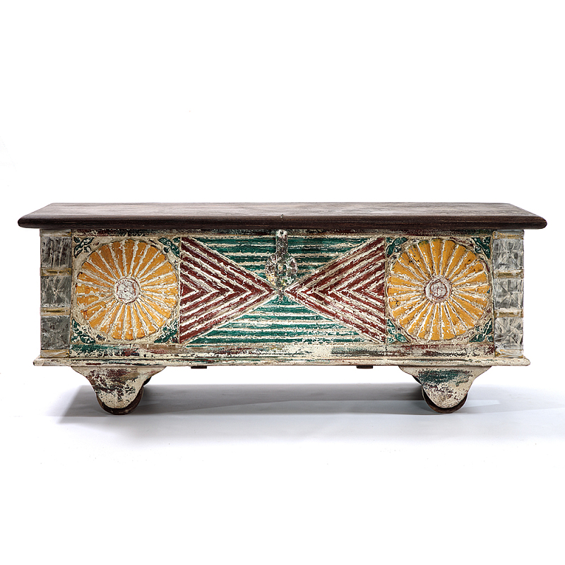 Сундук резной Advaith Carved Antique Chest Бежевый Мульти Коричневый в Грозном | Loft Concept 