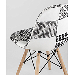 Пластиковый стул на ножках из массива бука Eames Черно-Белый Пэчворк варинант исполнения - 3 | Loft Concept в Грозном
