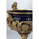 Чаша темно-синего цвета с фигурками ангелов и рельефным декором Eden Garden porcelain and bronze варинант исполнения - 2 | Loft Concept в Грозном